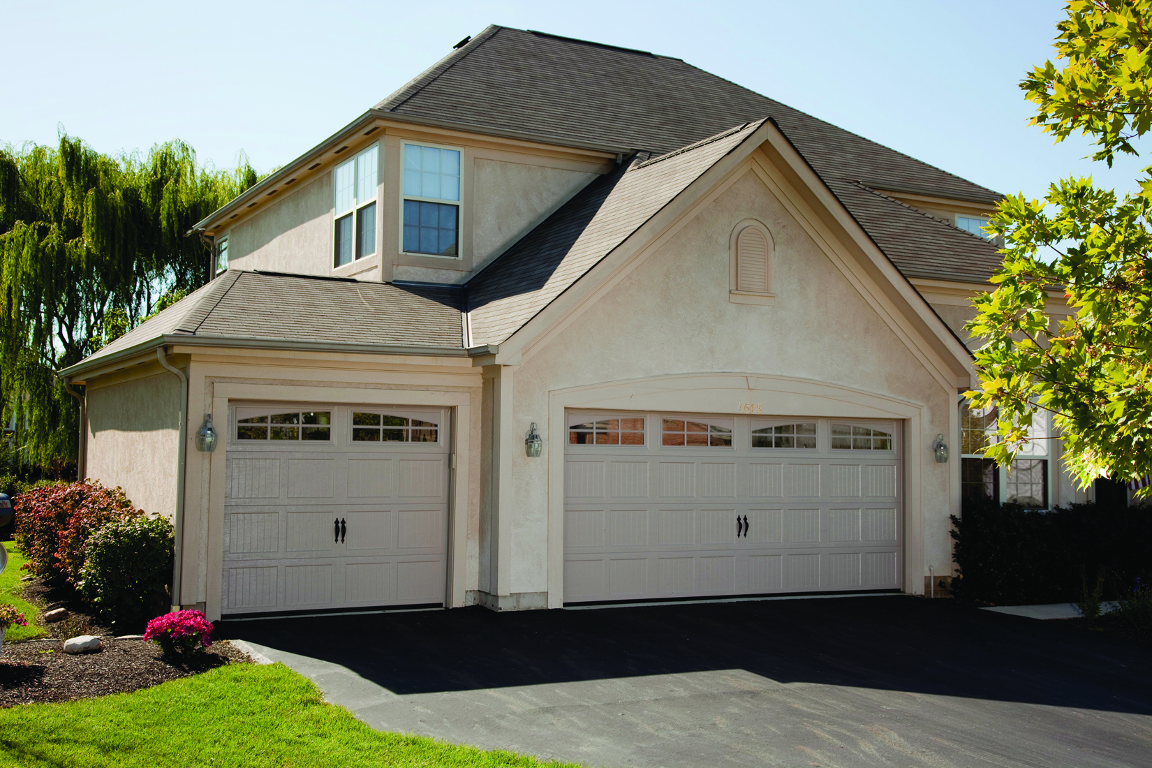 2500 Series installed garage door reference